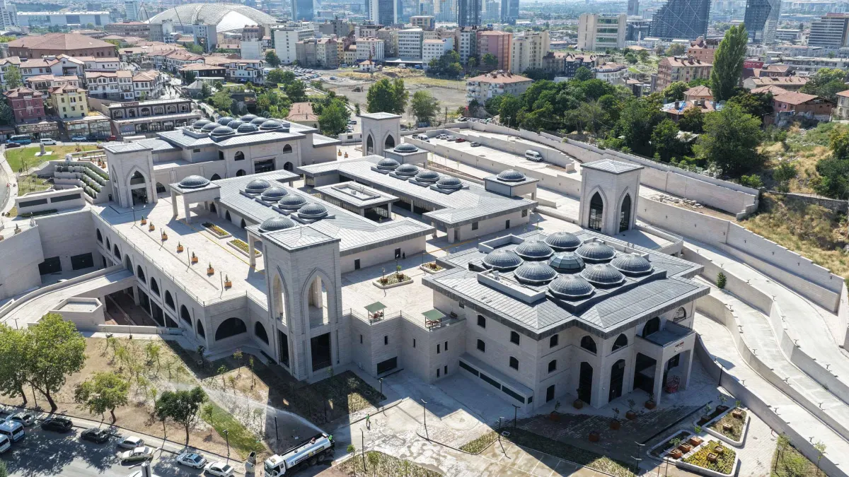 ABB, Ulus’taki Dolmuşları Tek Merkezde Topladı