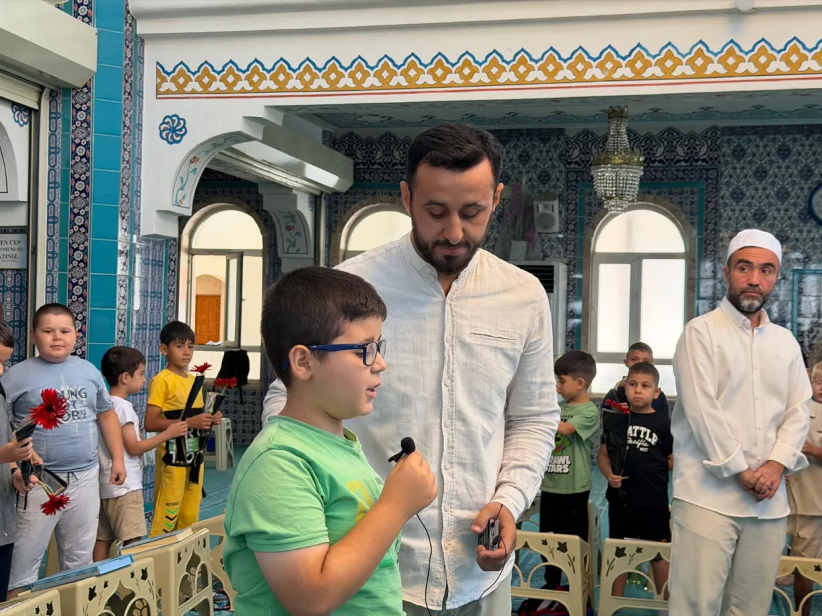 Miniklerin pide daveti karşılıksız kalmadı Vali Bilgihan Bucak’ta öğrencilerle buluştu
