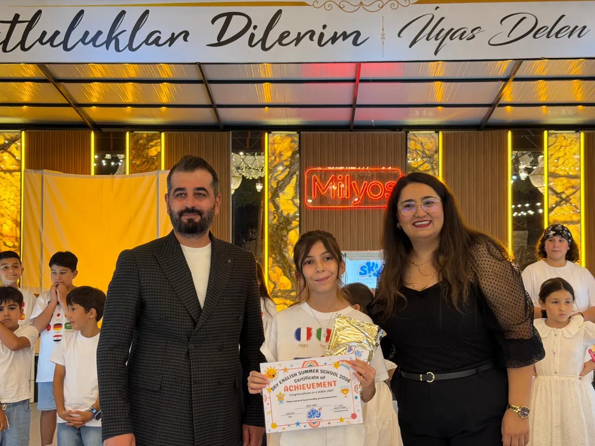Bucak’ta yabancı dil eğitimine yeni bir soluk SKY English Academy yaz kursunu tamamladı, yeni döneme hazırlanıyor