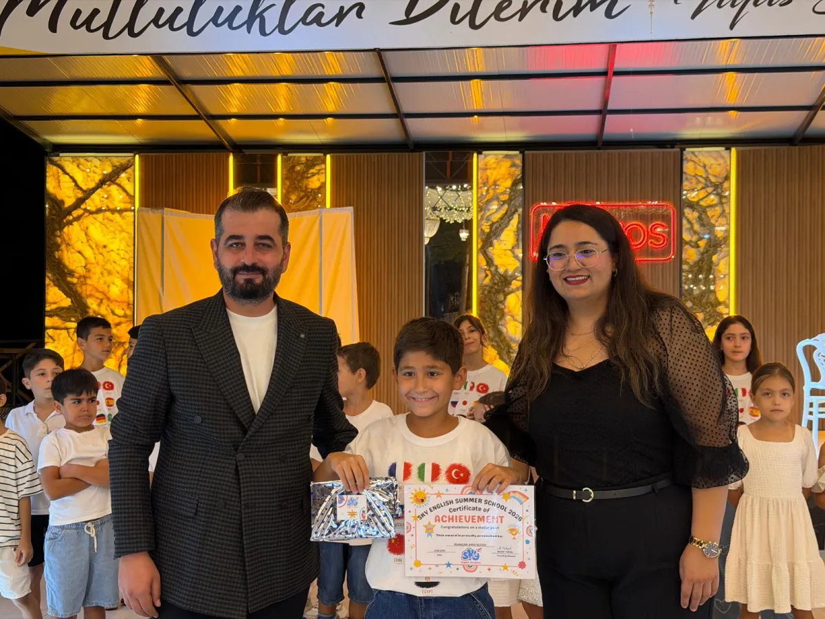 Bucak’ta yabancı dil eğitimine yeni bir soluk SKY English Academy yaz kursunu tamamladı, yeni döneme hazırlanıyor
