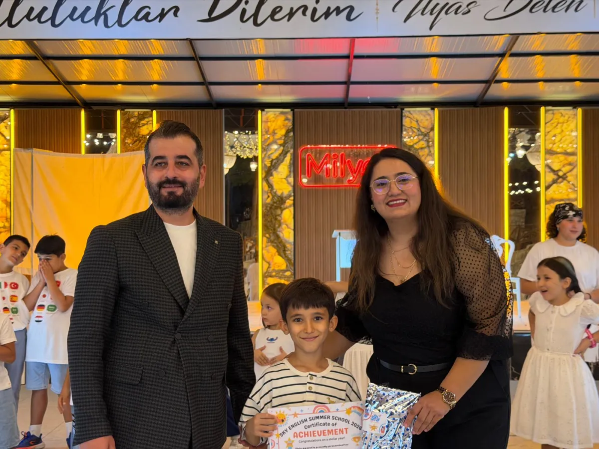 Bucak’ta yabancı dil eğitimine yeni bir soluk SKY English Academy yaz kursunu tamamladı, yeni döneme hazırlanıyor