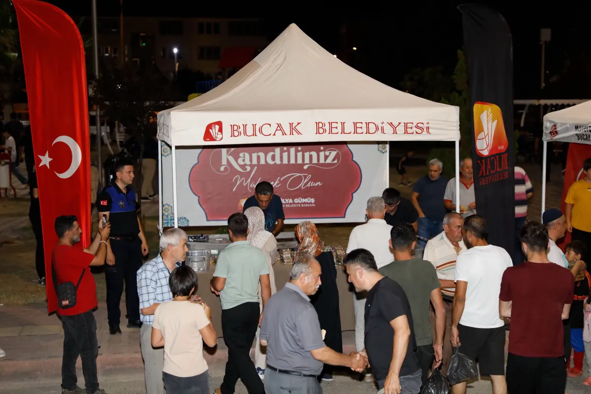 Bucak’ta Mevlid Kandili Özel Programı Düzenlendi Bucak Belediyesi Tatlı İkramında Bulundu