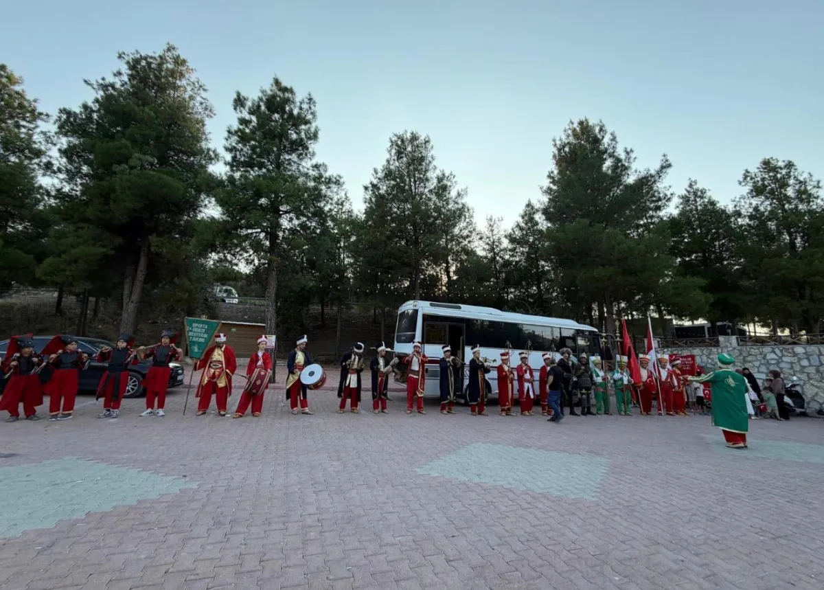 Bucak’ta Yaz Kur’an Kurslarına renkli kapanış