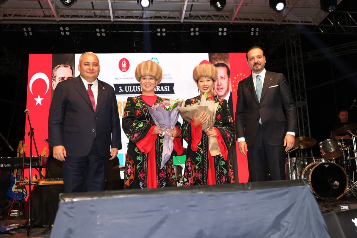 Keçiören’de Türk Dünyası Coşkusu: Kardeşlik ve Gönül Birliği Aynı Sahnede Buluştu
