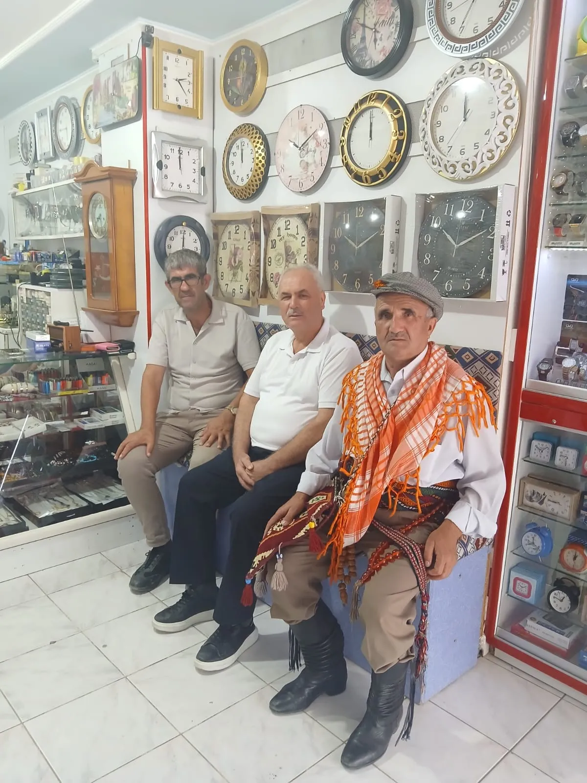 NNCHABER KÖŞE YAZARLARIMIZ GÖLHİSAR'DA BULUŞTU