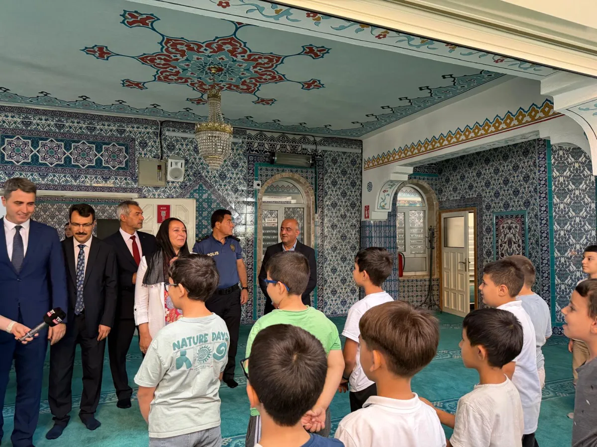 Miniklerin pide daveti karşılıksız kalmadı Vali Bilgihan Bucak’ta öğrencilerle buluştu