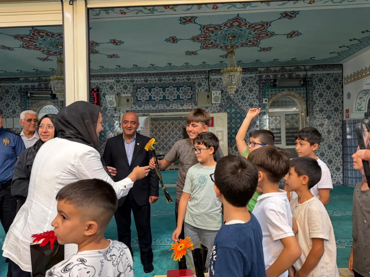 Miniklerin pide daveti karşılıksız kalmadı Vali Bilgihan Bucak’ta öğrencilerle buluştu
