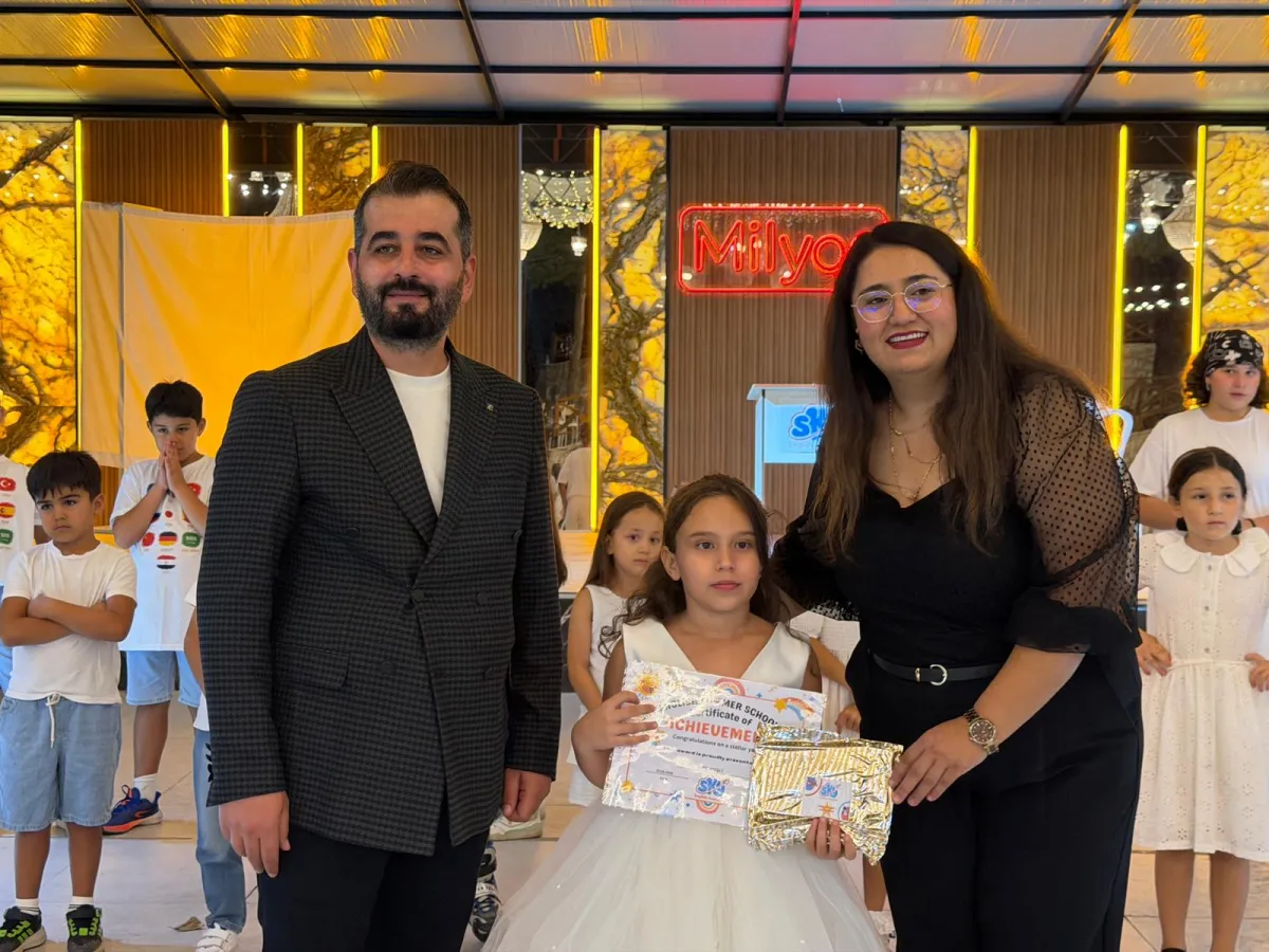 Bucak’ta yabancı dil eğitimine yeni bir soluk SKY English Academy yaz kursunu tamamladı, yeni döneme hazırlanıyor