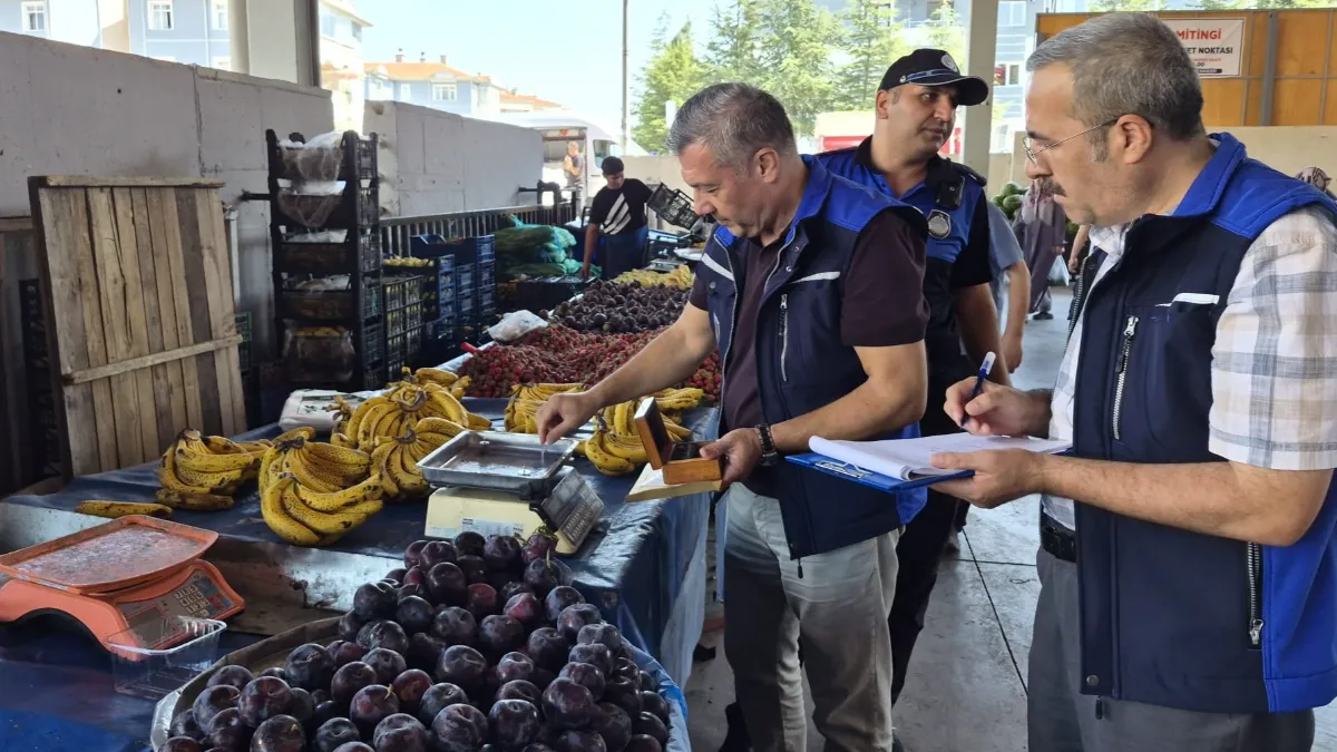 ANKARA- Sincan’da Semt Pazarlarına Sıkı Denetim
