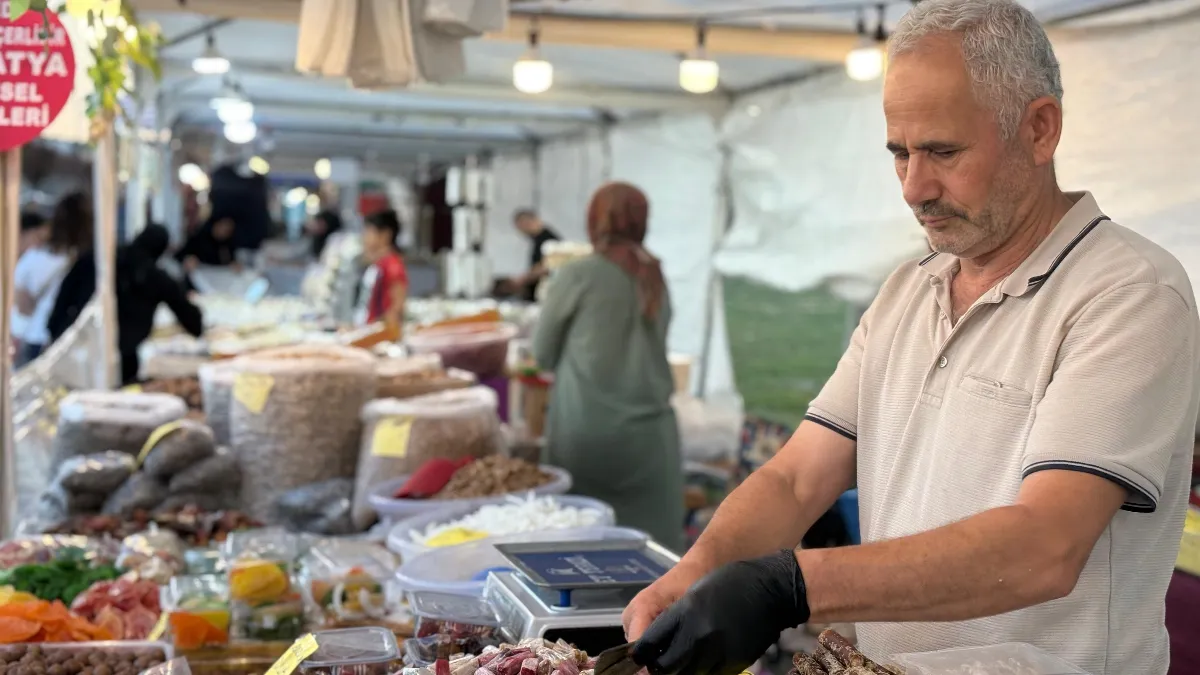 Ankara, Sincan’da Vatandaşlardan Festivale Yoğun İlgi