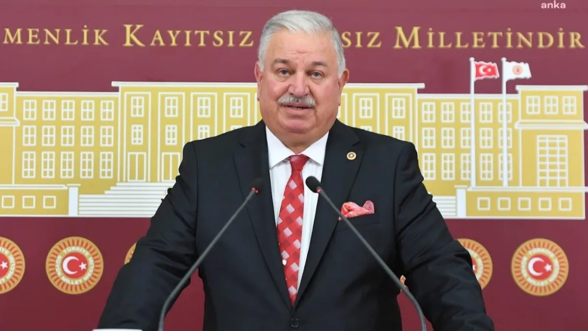 Ankara, Yeniden Refah’lı Bekin, Sanat Emekçilerinin Yaşadığı Güvencesizlik ve Bazı Ajanslar Hakkındaki İddiaları Meclis Gündemine Taşıdı.