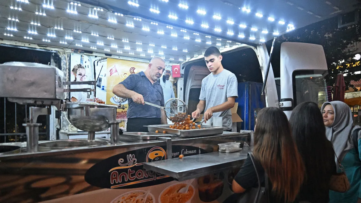 Antalya’da Mevlit Kandili Bereketi: 19 İlçede Lokma ve Kandil Simidi İkramı