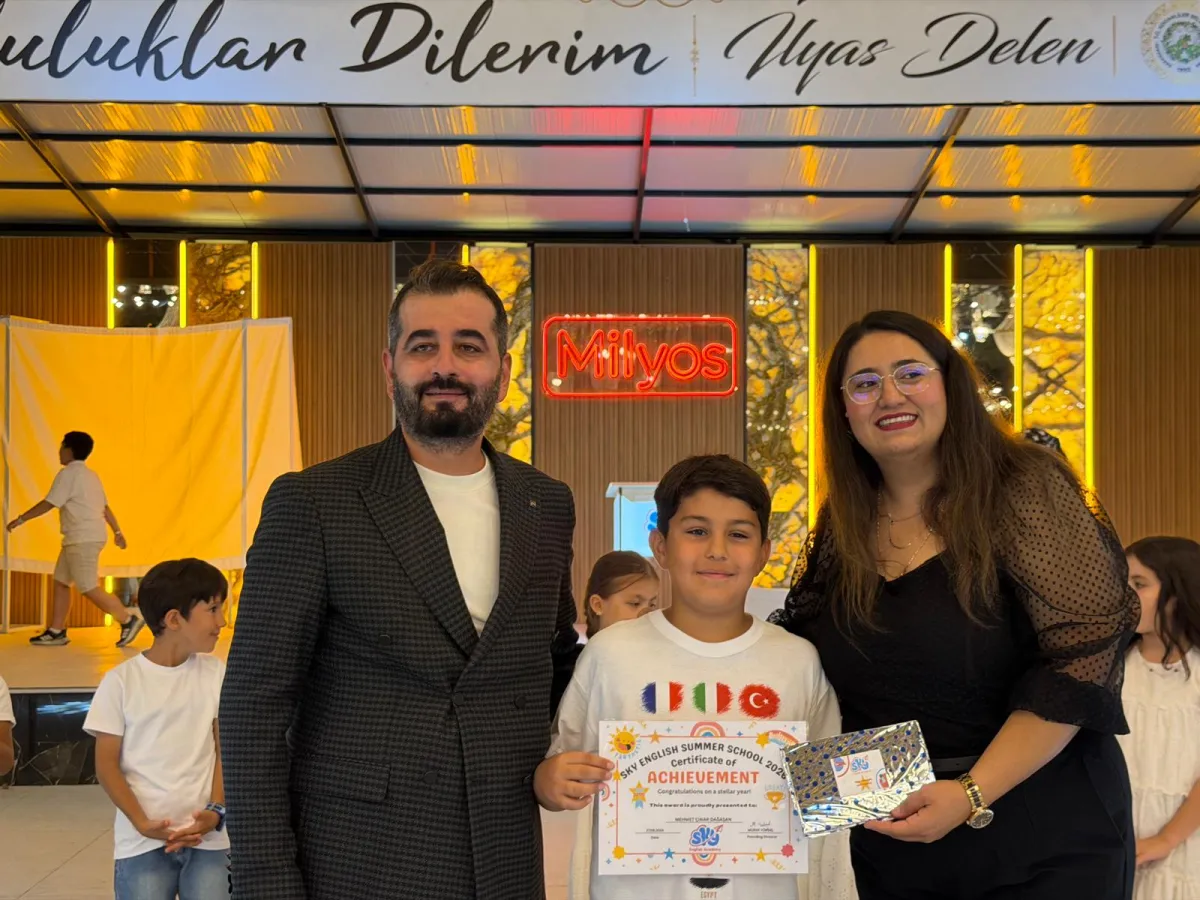 Bucak’ta yabancı dil eğitimine yeni bir soluk SKY English Academy yaz kursunu tamamladı, yeni döneme hazırlanıyor