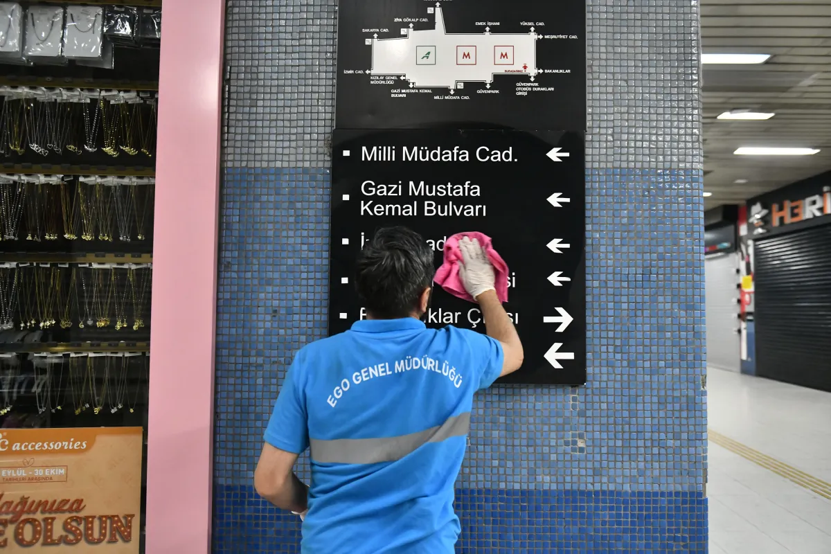 Metro ve ANKARAY’da Gece Boyunca Hijyen Mesaisi