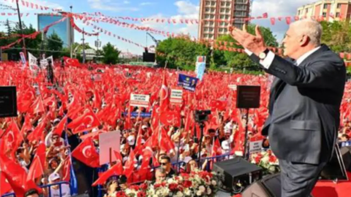 Dervişoğlu Balıkesir’den İktidara Yüklendi: "Bu Yasa, Tsunami Dalgasının İlkidir”
