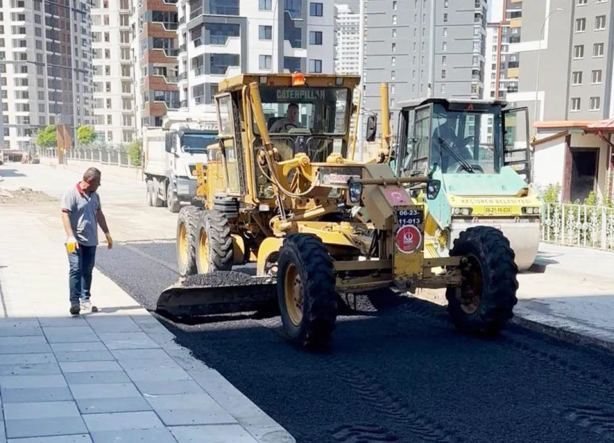 Keçiören’de Fen İşleri Ekiplerinden Dört Bir Yanda Yol ve Çevre Düzenlemesi