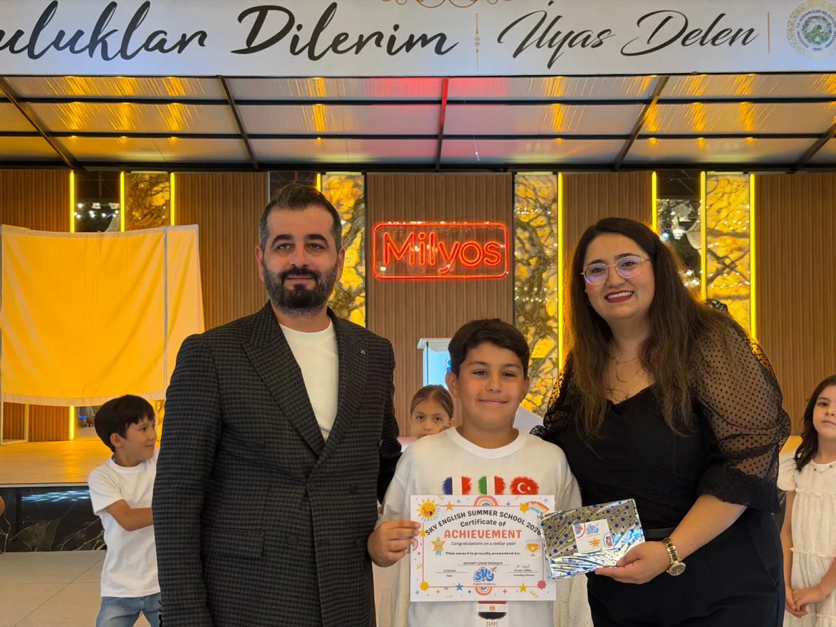 Bucak’ta yabancı dil eğitimine yeni bir soluk SKY English Academy yaz kursunu tamamladı, yeni döneme hazırlanıyor