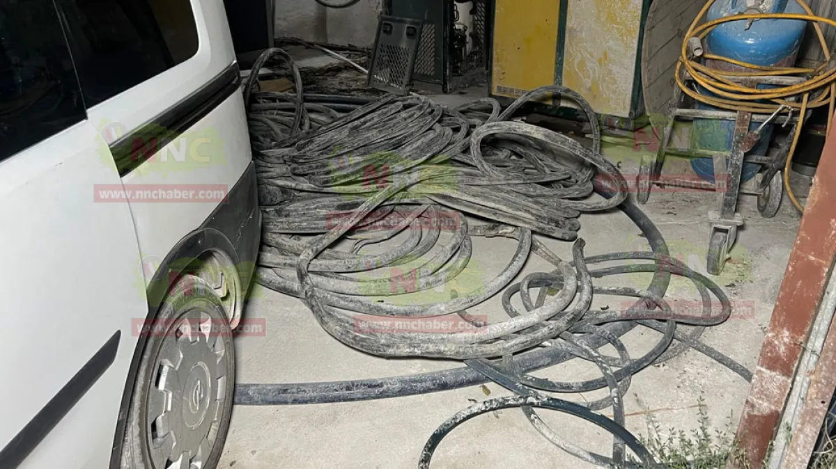 Bucak'ta hırsızların planını fabrika işçisi bozdu Araçlarını bırakıp kaçtılar!