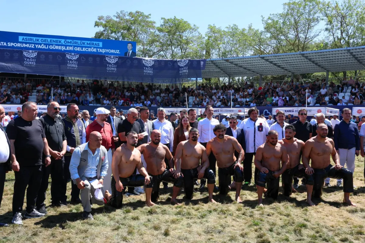 Canlı İzle ! 66. Kurtdereli Mehmet Pehlivan Güreşleri’nde final Mustafa Taş ile İsmail Koç Başpehlivan Kim Olur ?