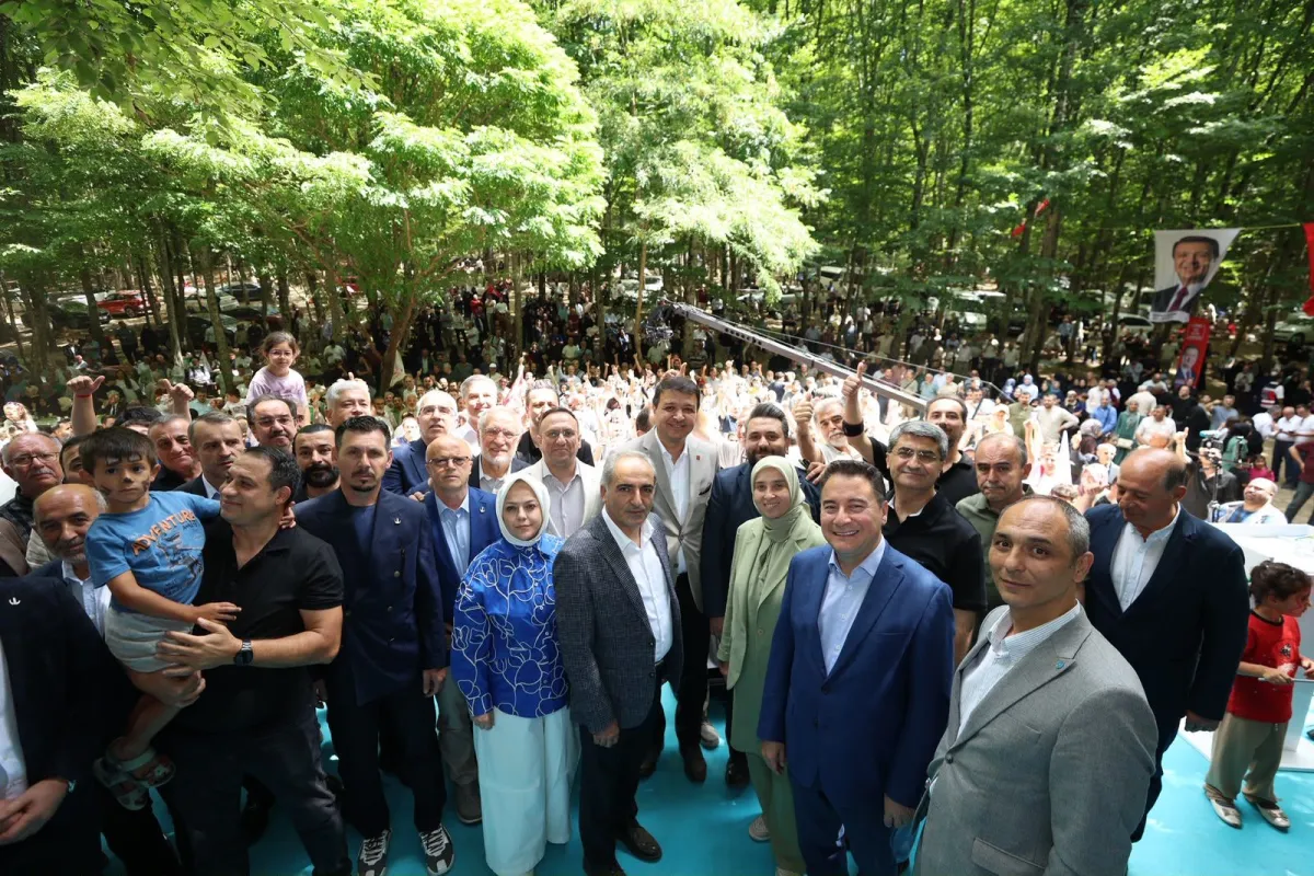 Mahmut Arıkan: “Yılın Kelimesi Operasyon ve Transfer Değil, Adalet ve Umut Olsun”