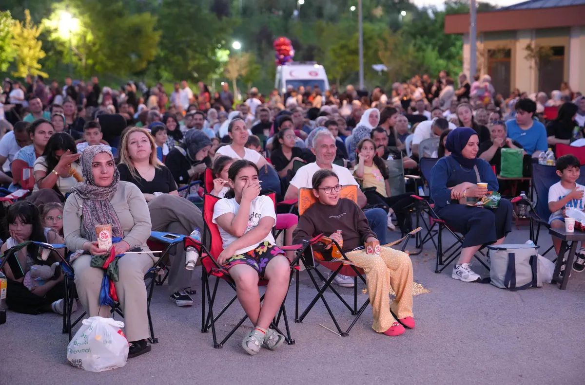 Keçiören’de Açık Hava Sinema Günleri başladı
