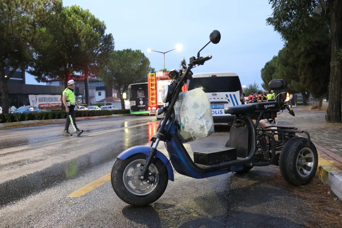 Denizli'de Feci Kaza: Motosiklet Sürücüsü Otobüsün Altında Can Verdi