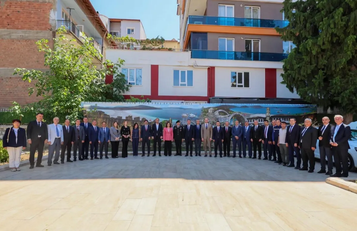 Burdur’dan Mehmet Balcı’ya veda Vali Bilgihan’dan hizmet plaketi