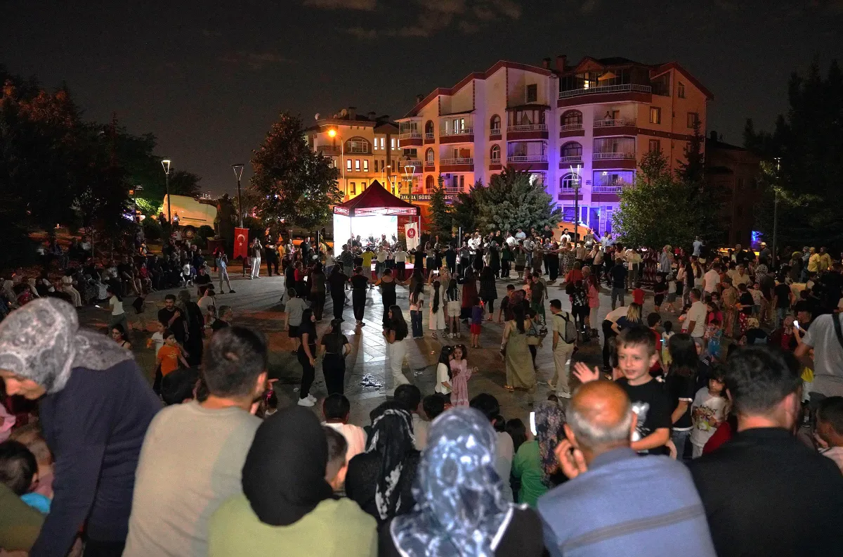 ANKARA- Keçiören’de Park Konserlerine Yoğun İlgi