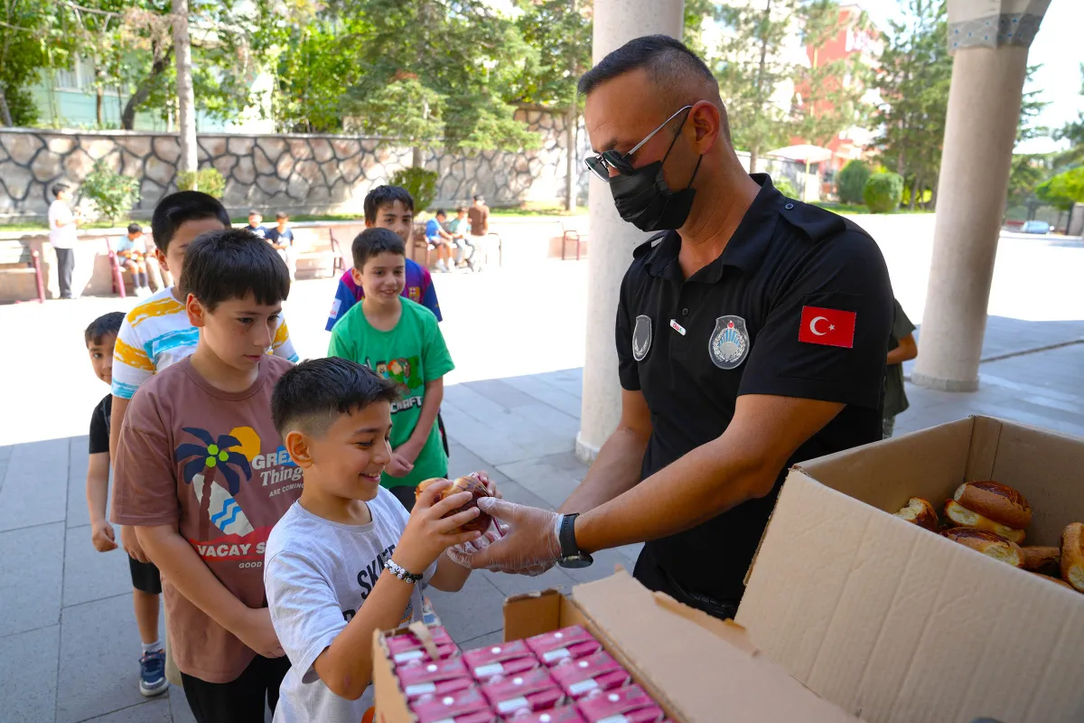 Keçiören Belediyesi’nden Yaz Kur’an Kurslarına İkram Desteği