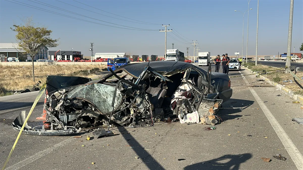 Aksaray Eskil Eşmekaya'da Feci kaza 2 ölü 2 ağır yaralı
