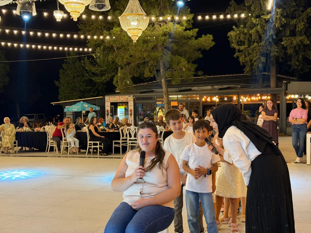 Bucak’ta yabancı dil eğitimine yeni bir soluk SKY English Academy yaz kursunu tamamladı, yeni döneme hazırlanıyor