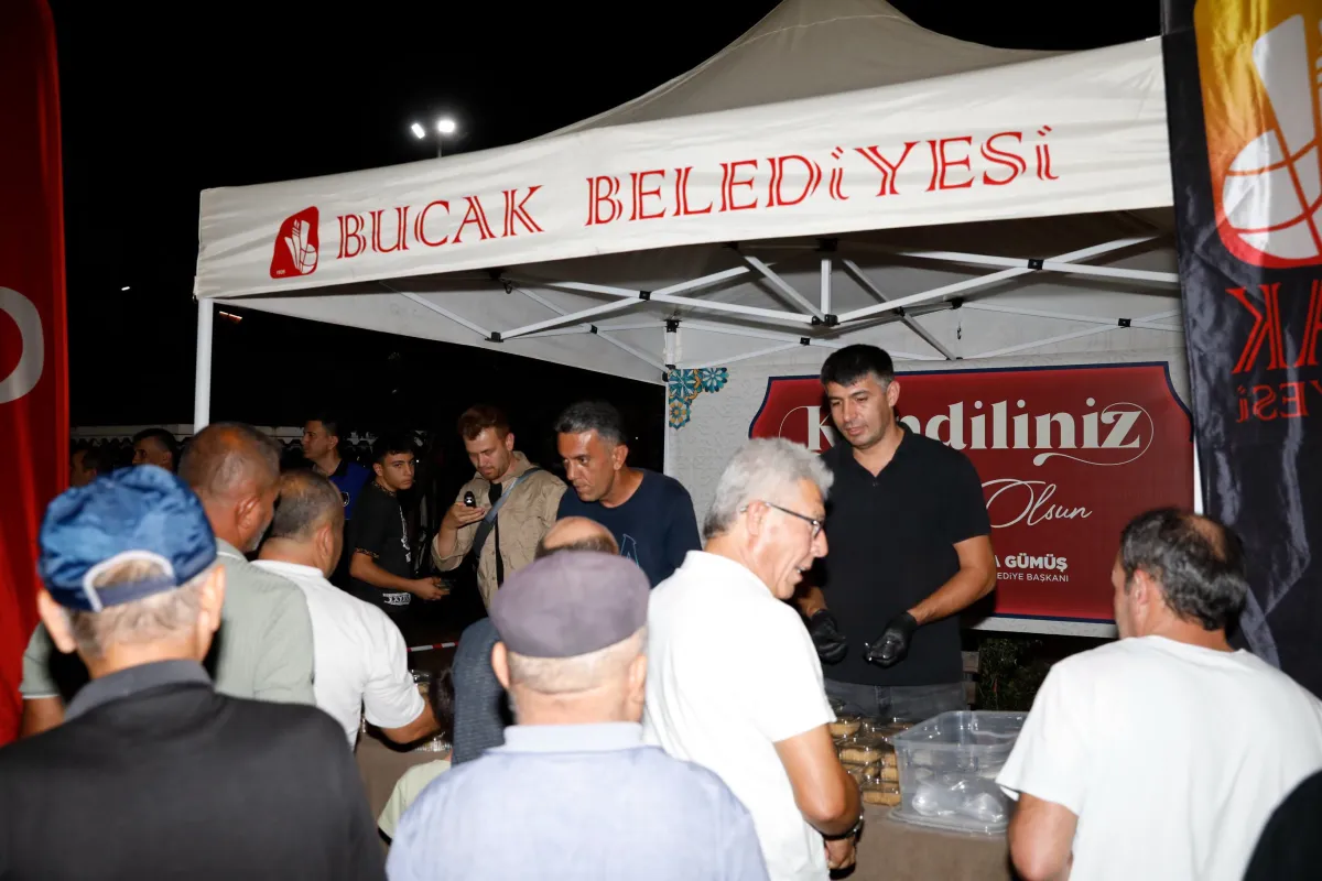Bucak’ta Mevlid Kandili Özel Programı Düzenlendi Bucak Belediyesi Tatlı İkramında Bulundu
