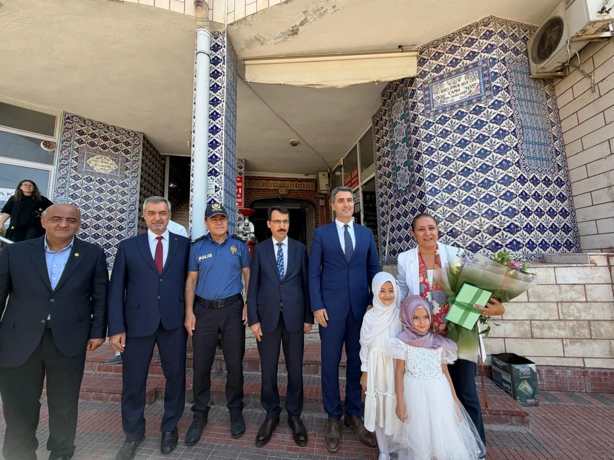 Miniklerin pide daveti karşılıksız kalmadı Vali Bilgihan Bucak’ta öğrencilerle buluştu