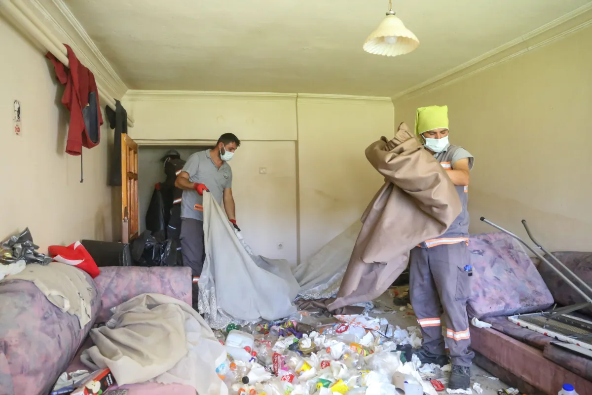 Etimesgut’ta “Çöp Ev” Temizliği: Çevre ve Halk Sağlığı İçin Müdahale