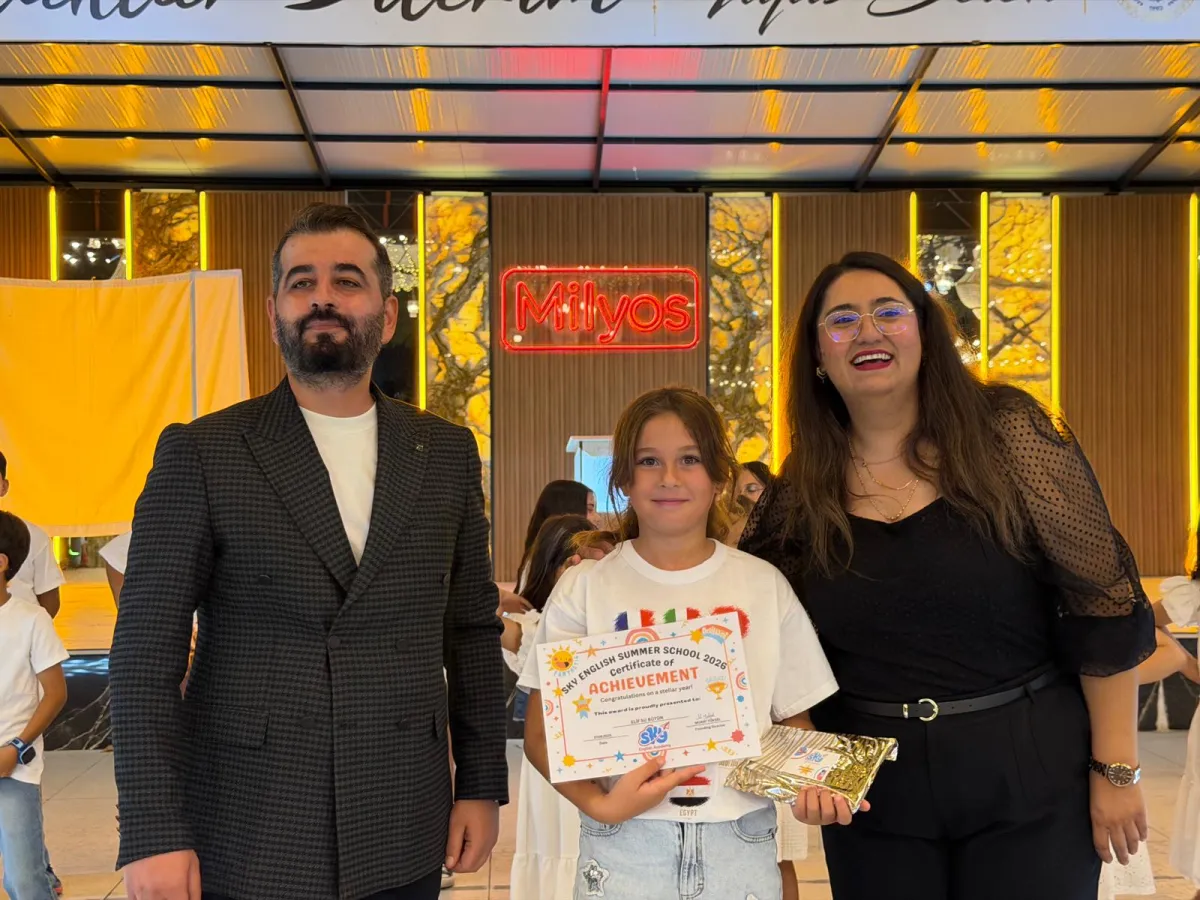 Bucak’ta yabancı dil eğitimine yeni bir soluk SKY English Academy yaz kursunu tamamladı, yeni döneme hazırlanıyor