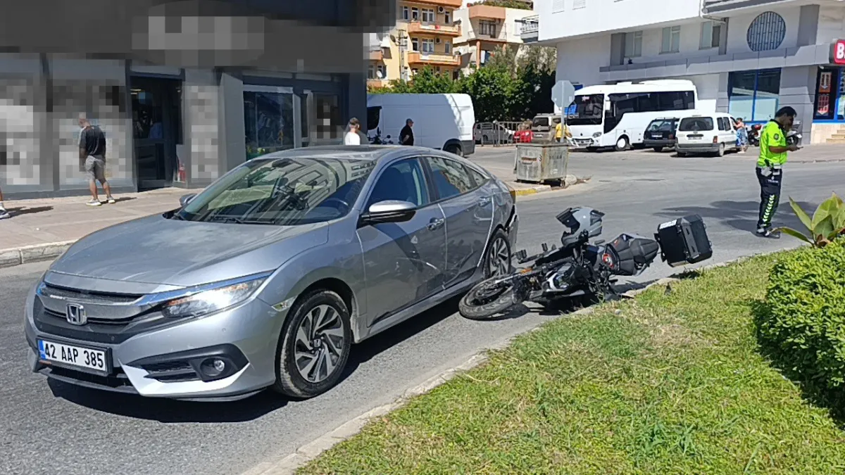 Antalya Manavgat’ta Peş Peşe Motosiklet Kazaları 4 Yaralı, Birinin Durumu Ağır