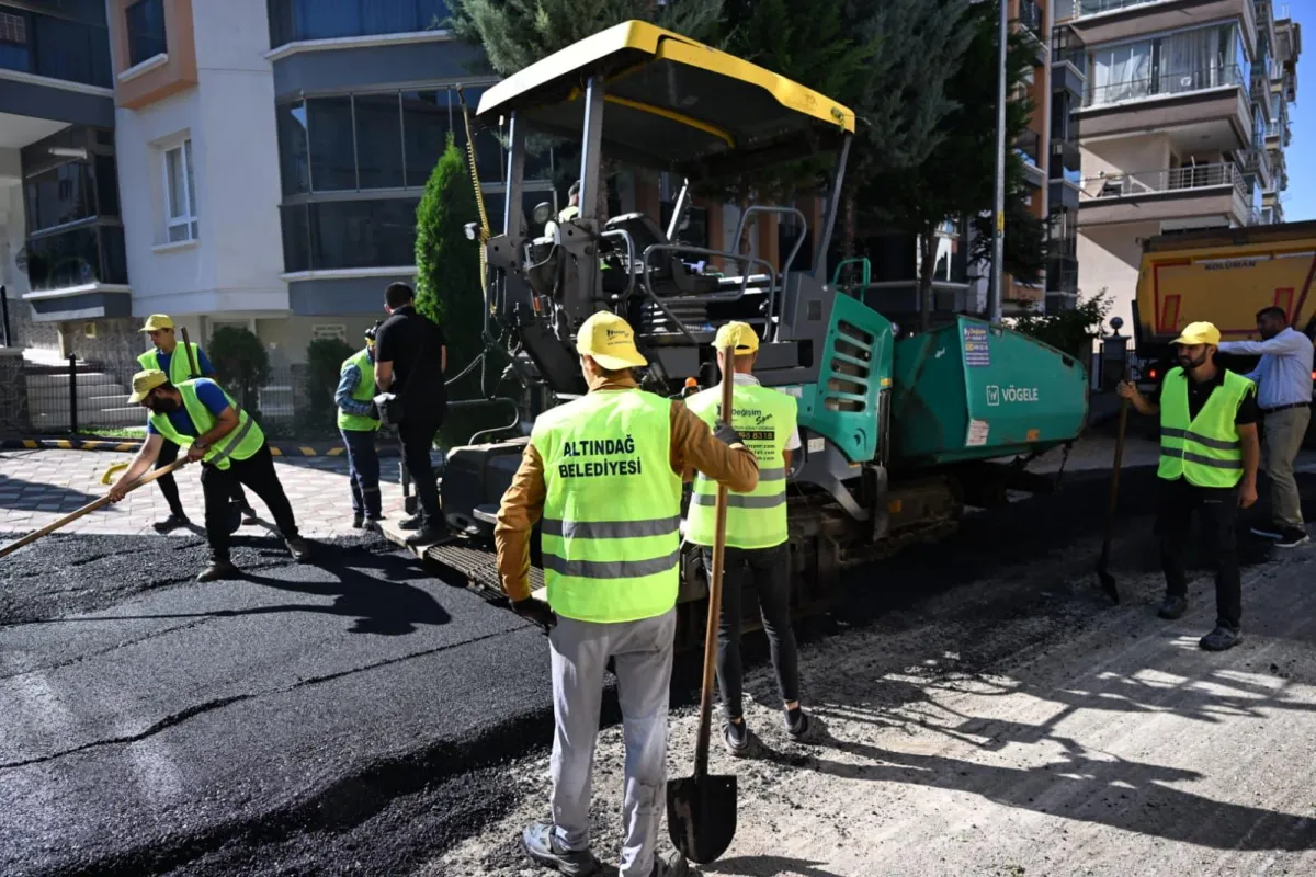 Ankara Altındağ’da Asfalt Seferberliği Sürüyor: 75 Bin 637 Ton Asfalt Serildi