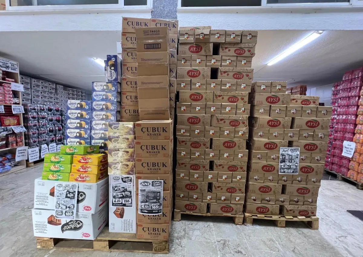Bucak’ta toptan fiyatına alışveriş! Ata Gross’tan cebi rahatlatan fiyatlar