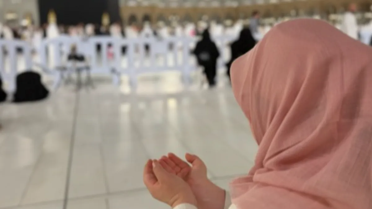 8 Ay önce rüyasında görmüştü! Hüma kabe’yi tavaf etti
