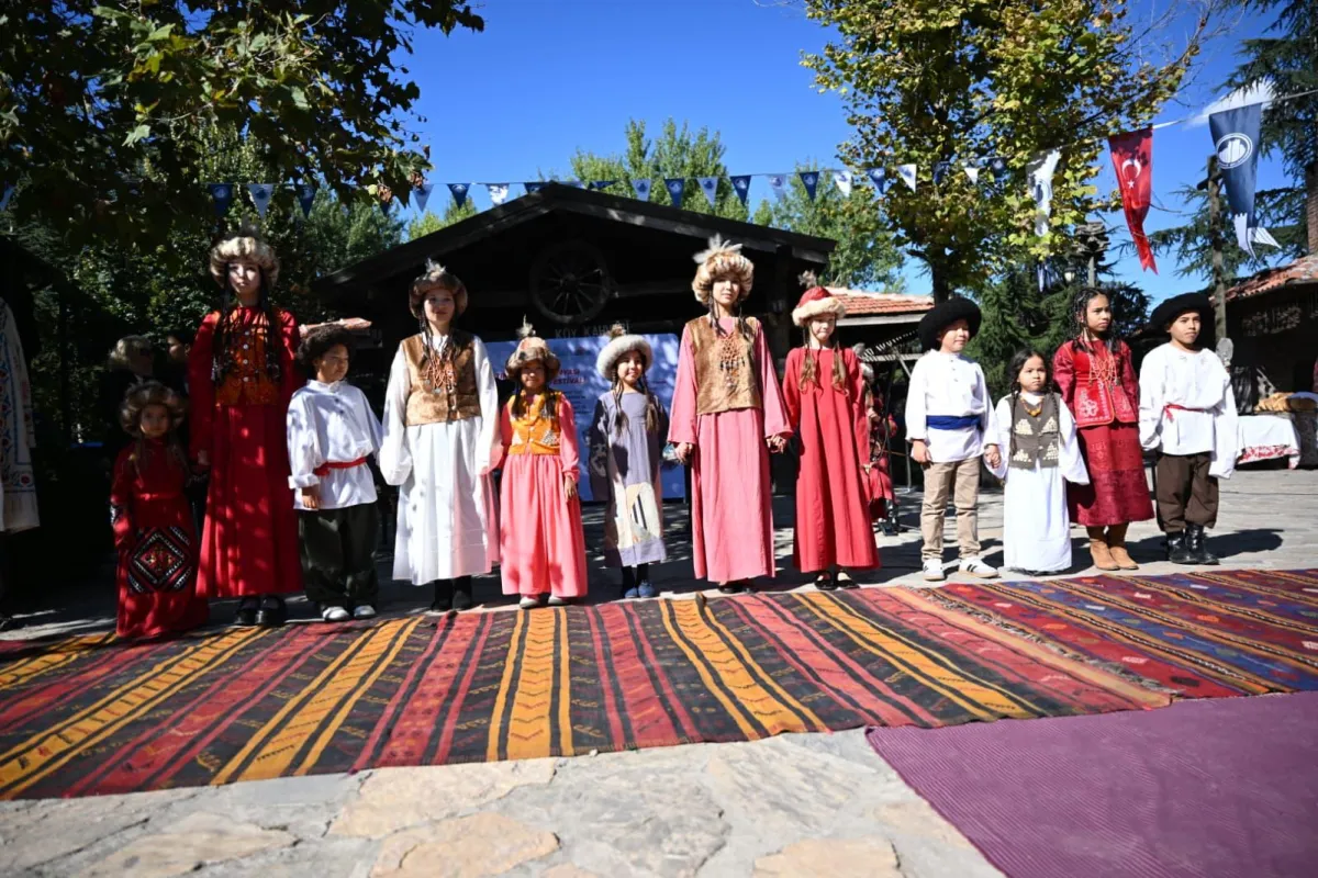 Ankara Türk Dünyası Kültür ve Sanat Festivali Altınköy’de Başladı