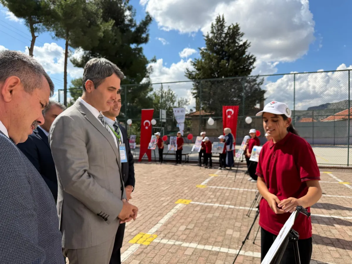 Bucak’ta bilim dolu 3 gün Öğrenciler projelerini sergiledi