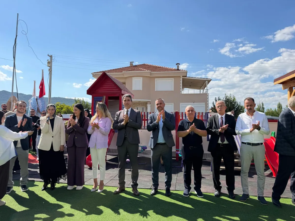 Kırmızı Bağcık Anaokulu, Yeni Eğitim Yuvasında Çocukların Dünyasına Renk Katıyor