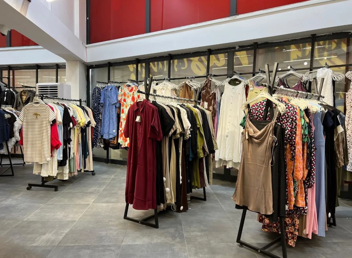 Bucak’ta “Bir Alana Bir Bedava” fırsatı! EMAR Outlet’te yazlık ürünlerde büyük kampanya