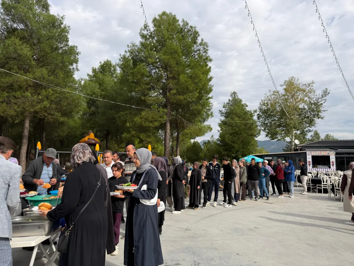 ÇAMDER’den Bucak’ta birlik sofrası Aileler Millet Ormanı’nda buluştu