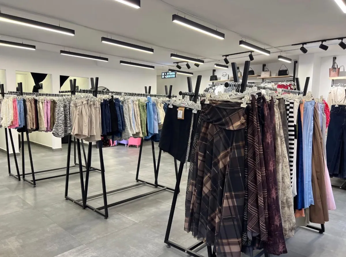 Bucak’ta “Bir Alana Bir Bedava” fırsatı! EMAR Outlet’te yazlık ürünlerde büyük kampanya