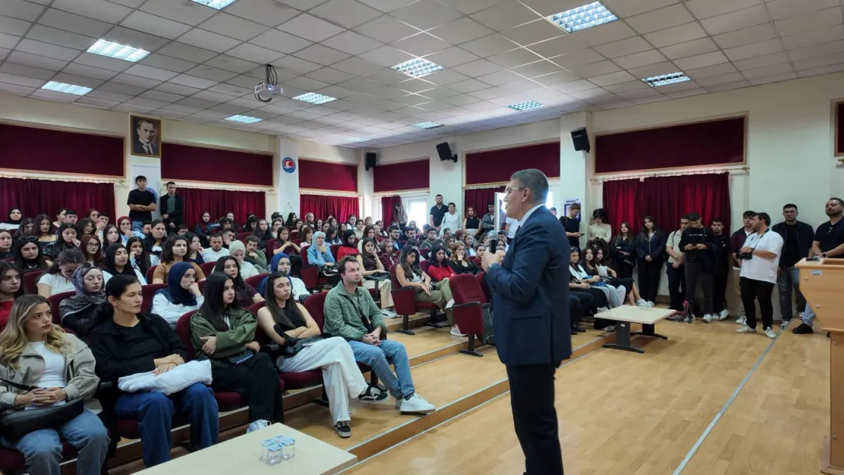 Burdur MAKÜ’den Gölhisar’a Eğitim ve Teknoloji Hamlesi