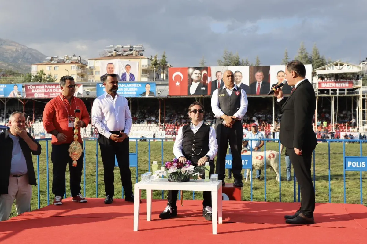 Elmalı Güreşleri’ne 68 Milyonluk Destek: Hakan Çetin Ebedî Altın Kemerin Sahibi Oldu