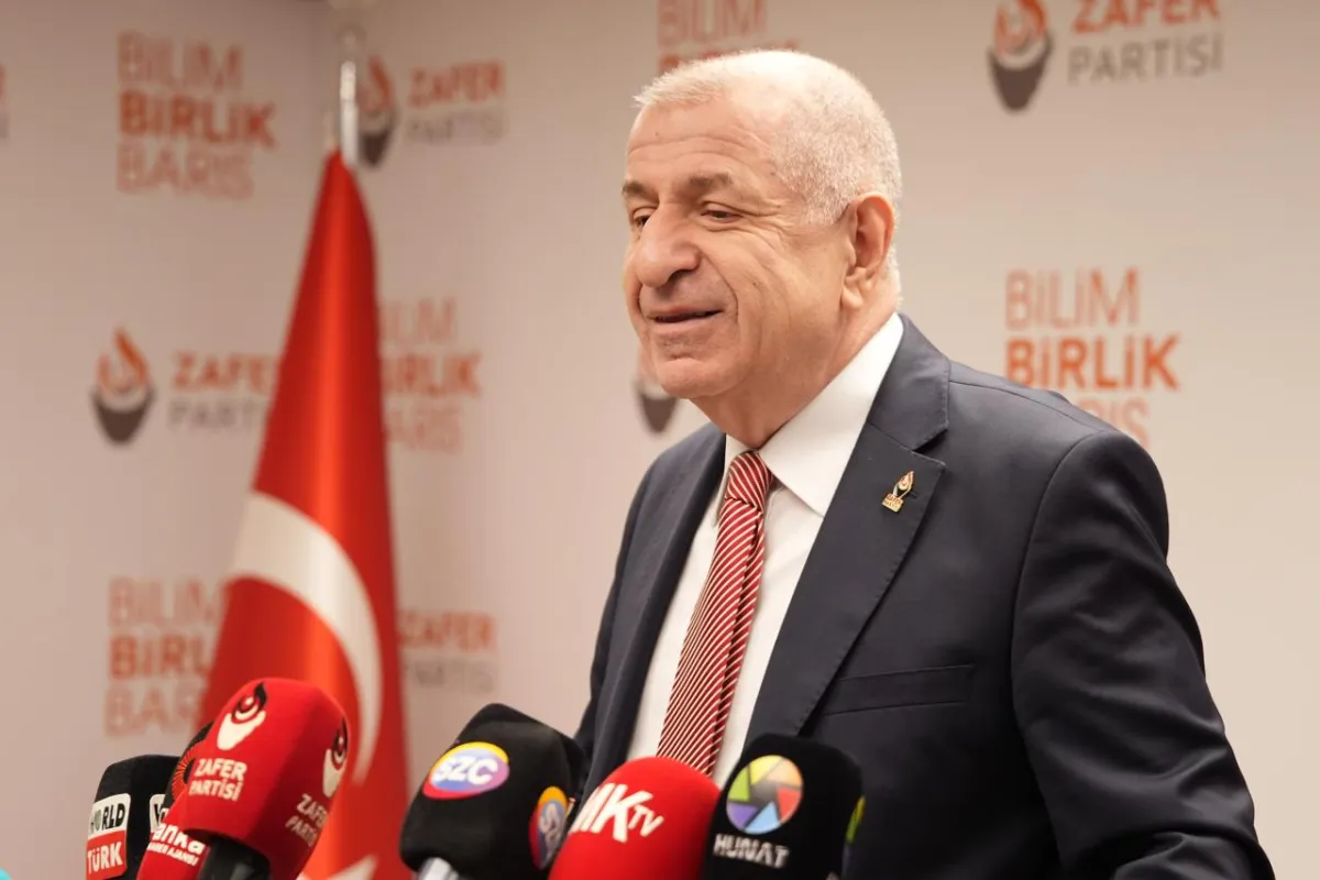Ümit Özdağ’dan İktidara Sert Eleştiriler: “Bu Özelleştirmenin Bedelini Türk Halkı Ödeyecek”