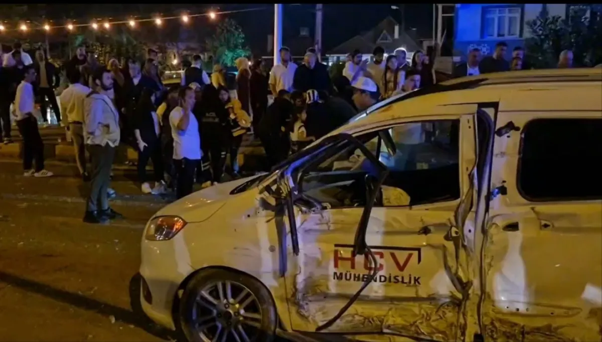 Bartın'da Düğün dönüşü feci kaza: 21 yaralı