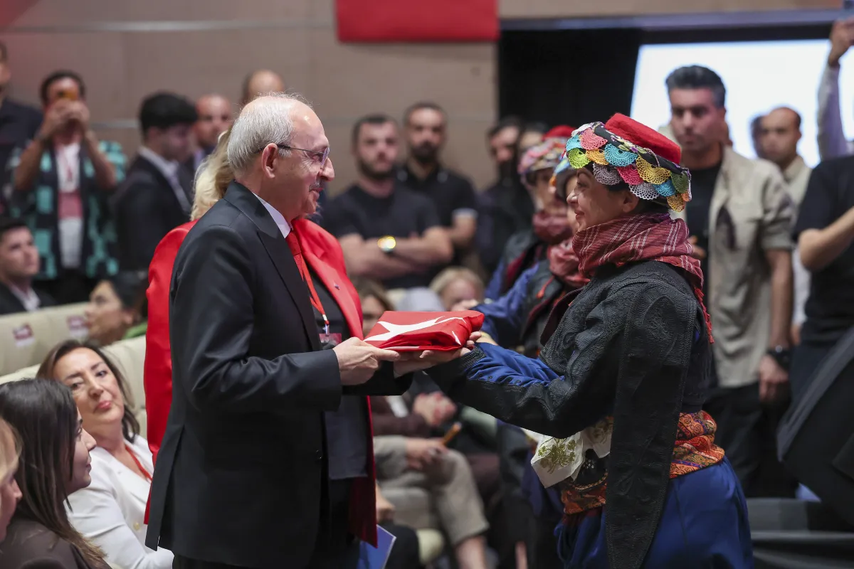 Kılıçdaroğlu: Cumhuriyet Bir Kadın Devrimidir